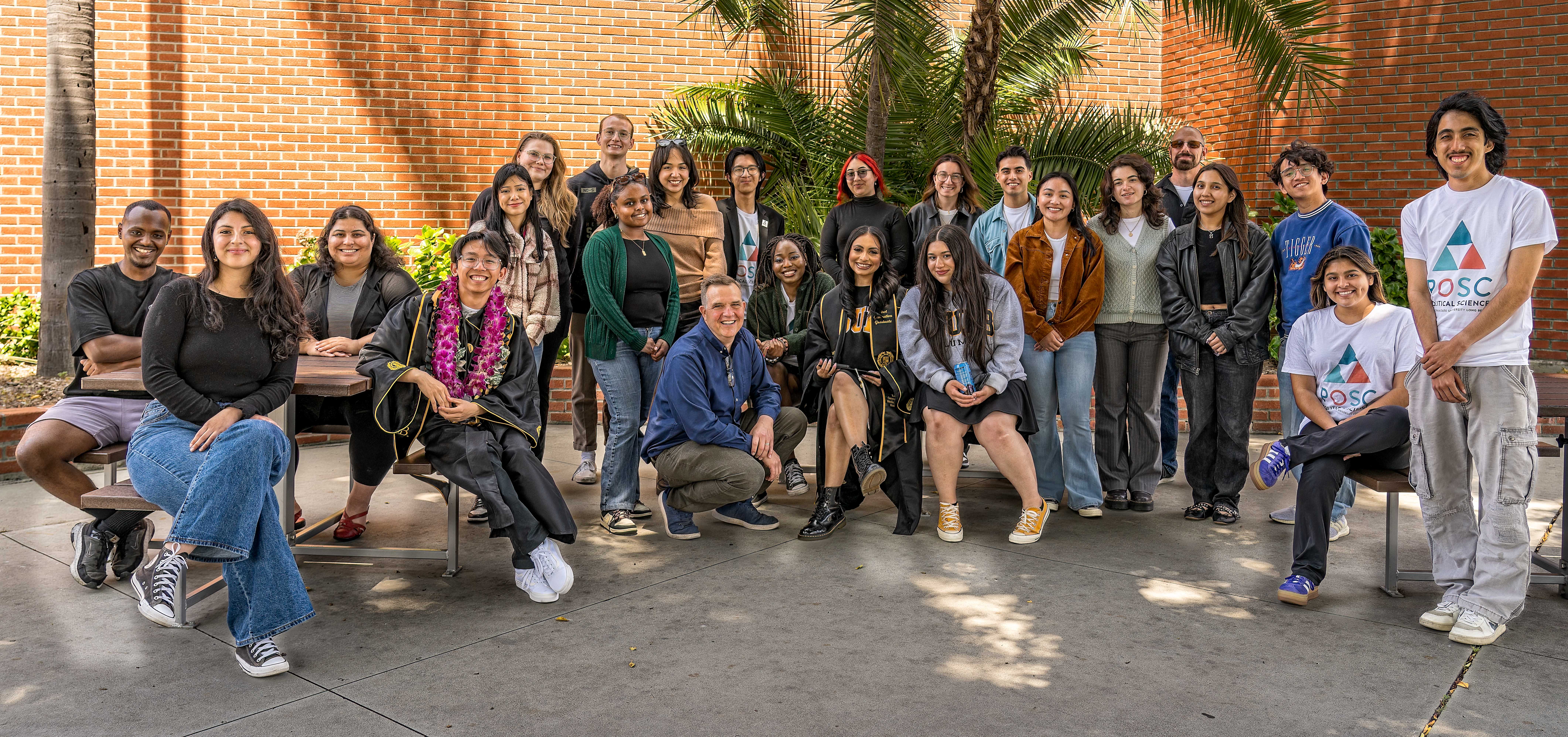 Group photo of Todd Henneman with the CSULB CLA Social Media Experiential Education cohort