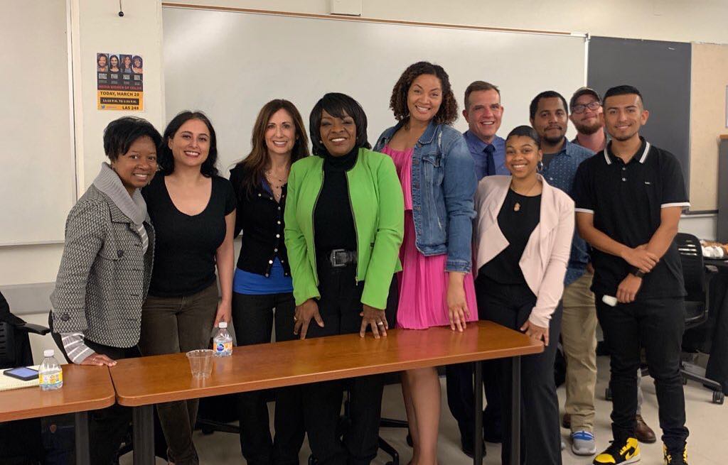 Group photo of Todd Henneman, NBCLA's Beverly White, and NABJ CSULB students at a mentoring event